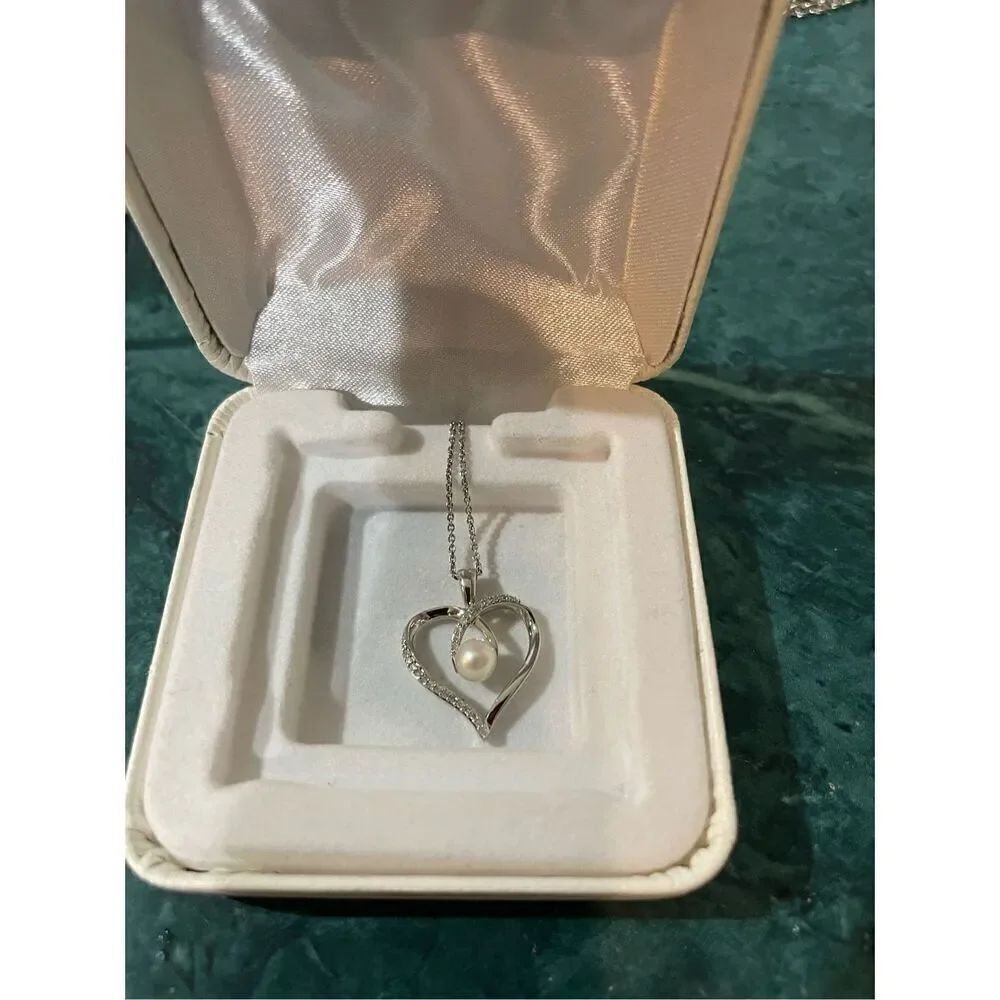 Kay’s Heart Pearl & White Lab-Created Sapphire Sterling Silver Necklace Gift Box
